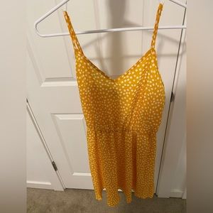 Never been worn, new yellow dress with daisies